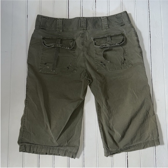 Old Navy Bermuda Shorts Olive Green Size 10 - Picture 6 of 6